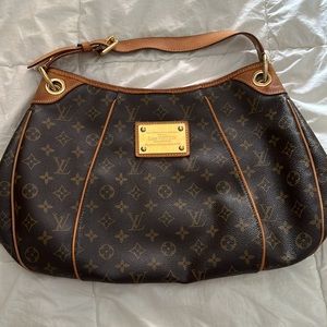 Louis Vuitton Monogram Galliera PM Bag